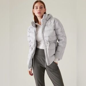 athleta PURSUIT SATEEN DOWN PUFFER Women’s XL Grey Silver